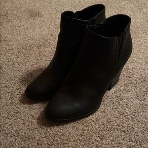 Elegant Black Ankle Boots